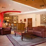 Kynaitha Hotel Kalavryta