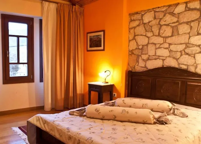 Kynaitha Hotel Kalavryta